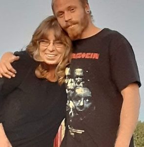 Meet your Posher, Logan